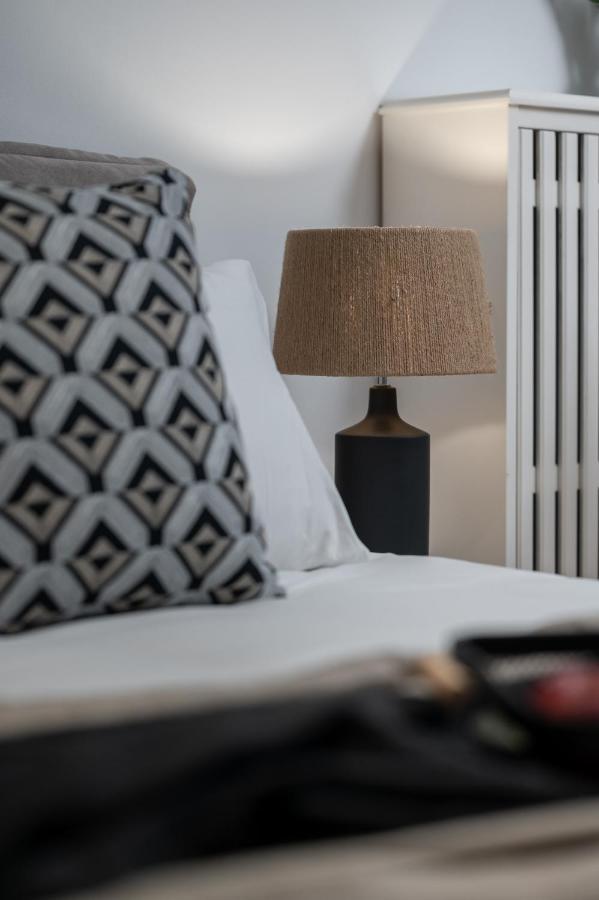 Blue Chill Paradise Seaview Suite W/ Kingbed Piraeus Bagian luar foto